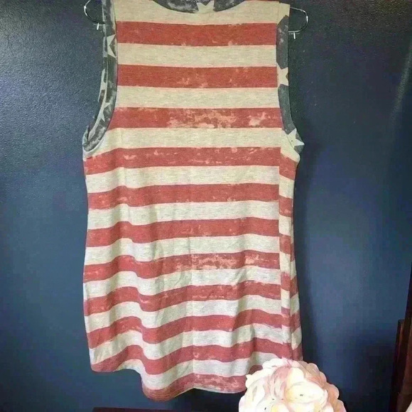 ❤️ 3 for $30 12pm by Mona Mi Stars and stripes tank top - Picture 2 of 3
